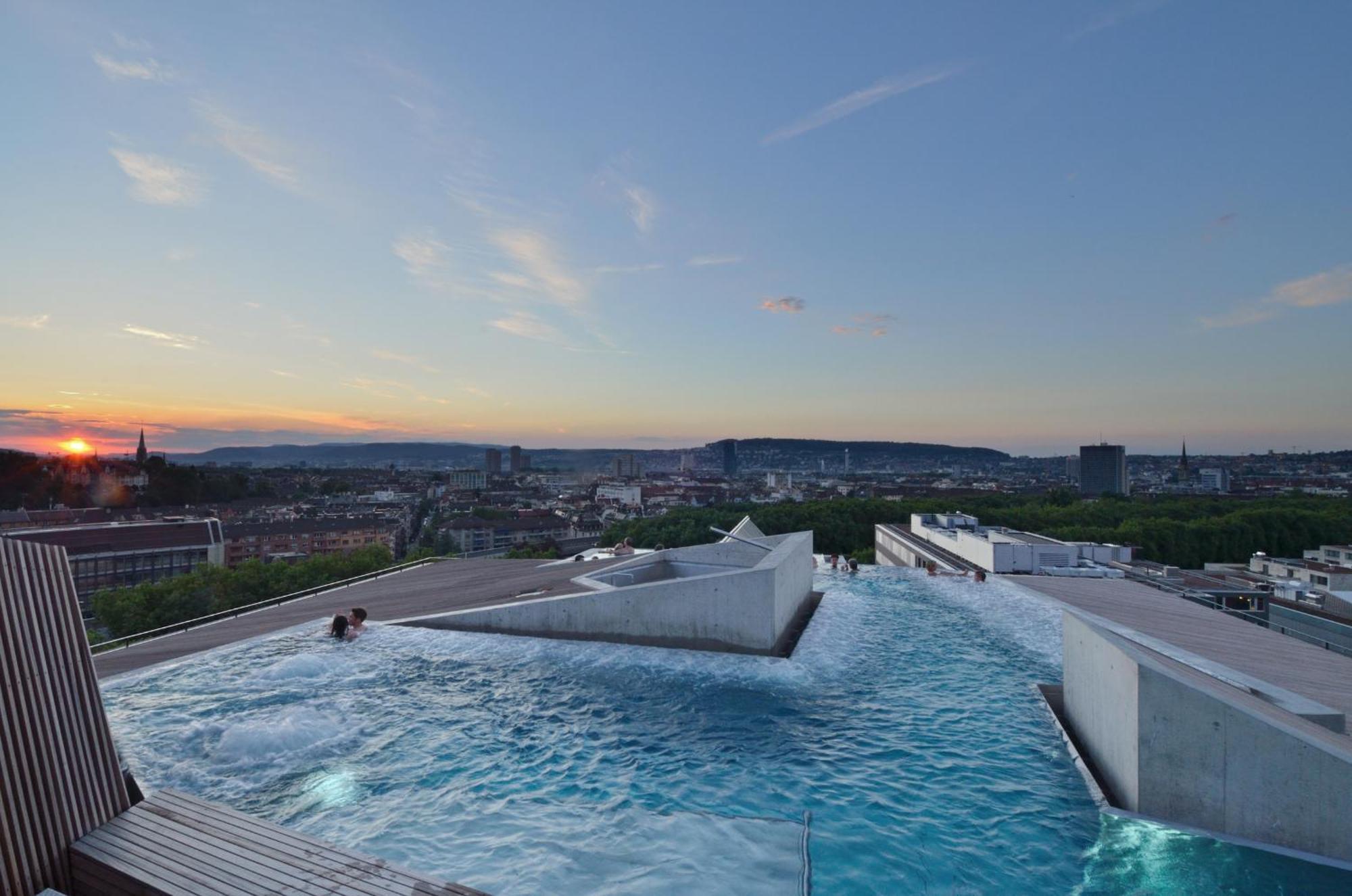 Otel B2